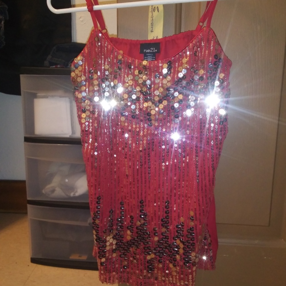 Rue 21 top